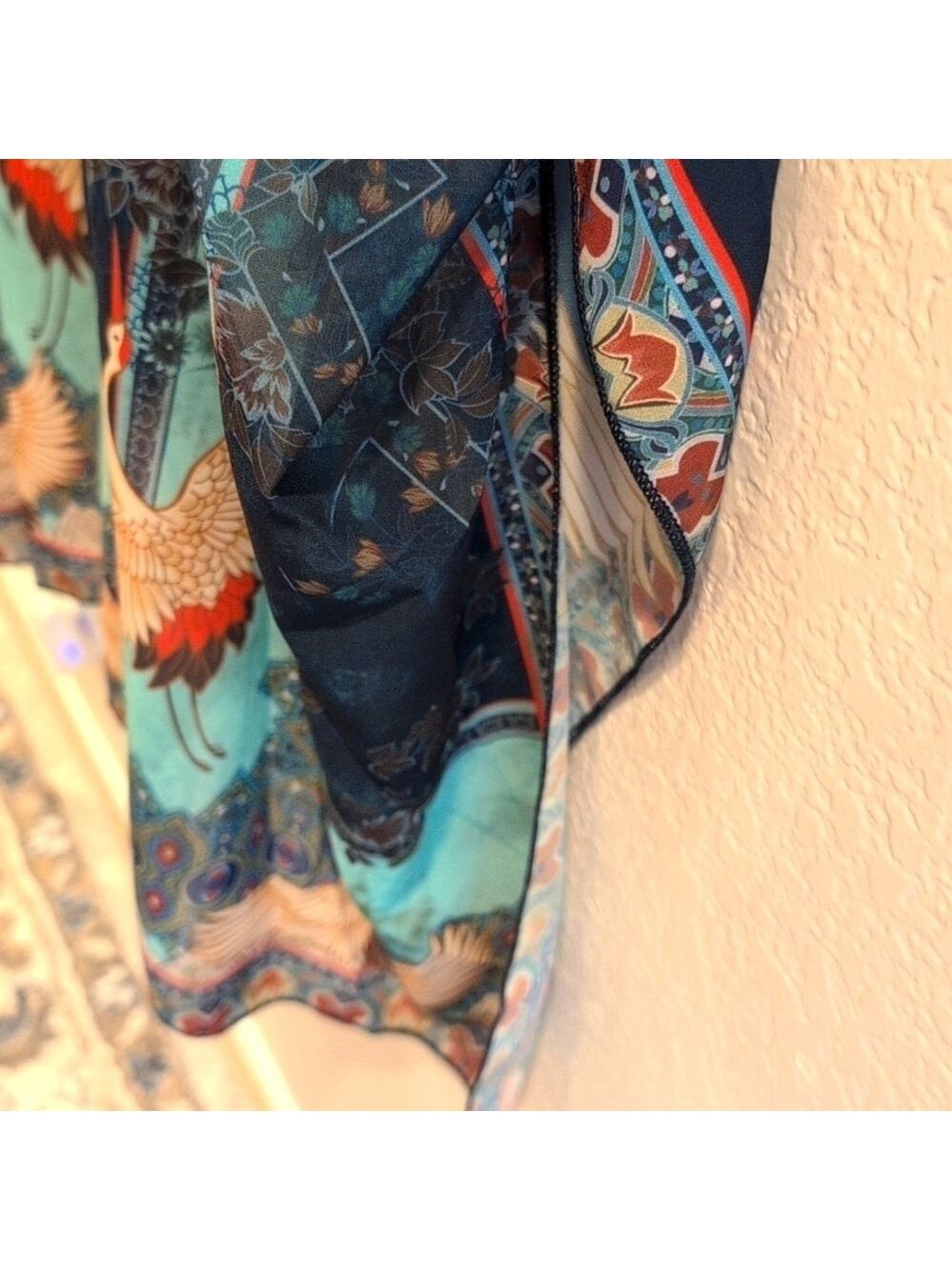 Kimono open front, great design, flying cranes,one size an lightweight.NWOT. - Picture 3 of 5